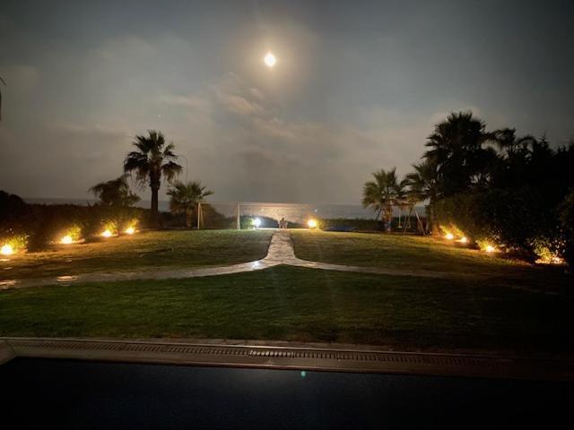 Ionion Beachfront Villa Ajía Nápa Eksteriør bilde
