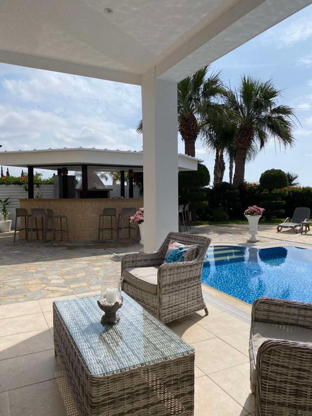 Ionion Beachfront Villa Ajía Nápa Eksteriør bilde