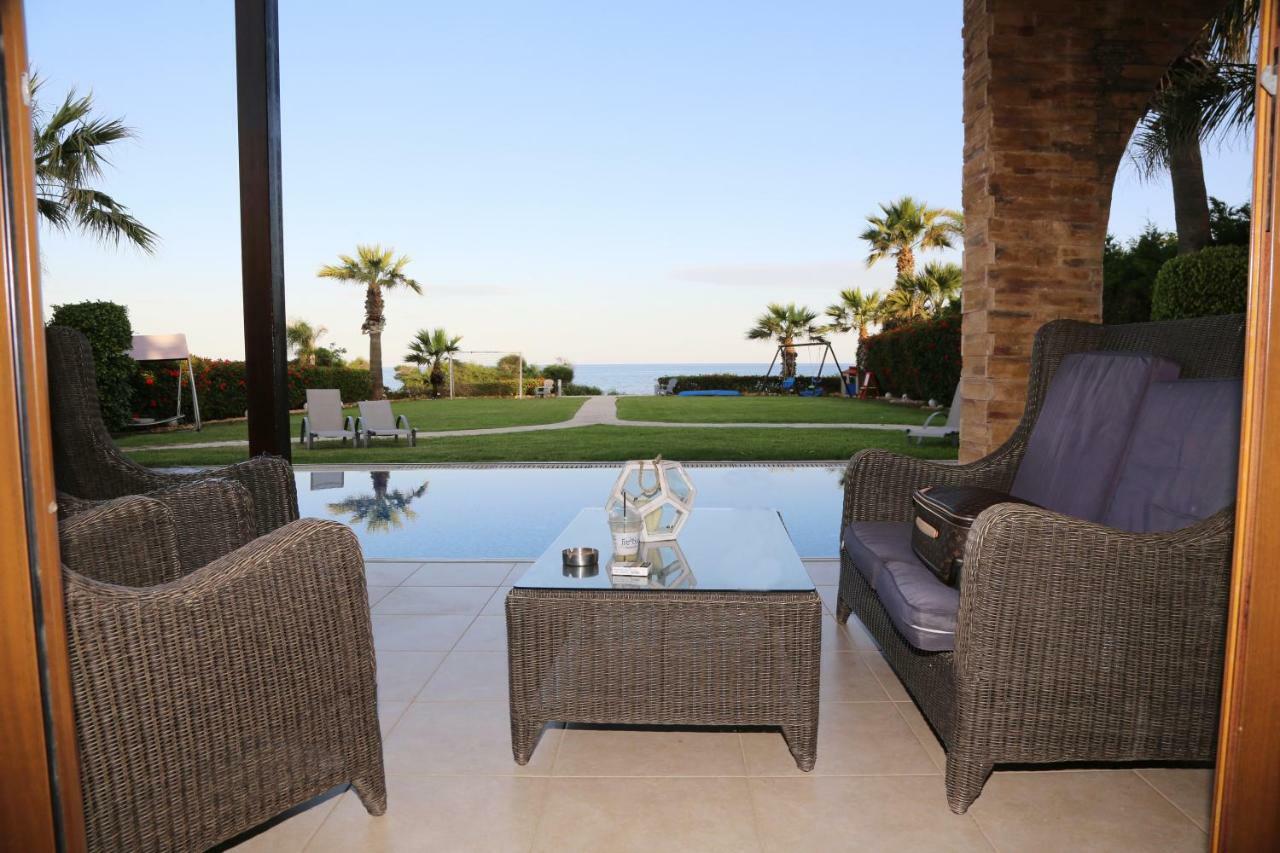 Ionion Beachfront Villa Ajía Nápa Eksteriør bilde